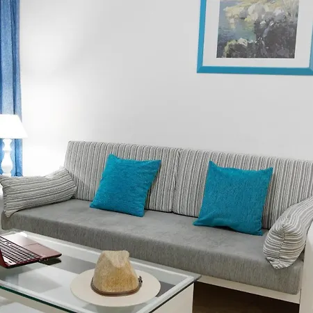 Jacarandas Apartment